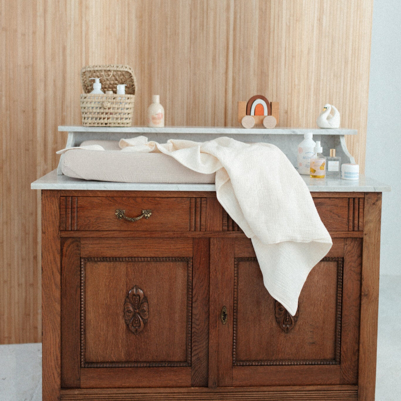 Bath cape