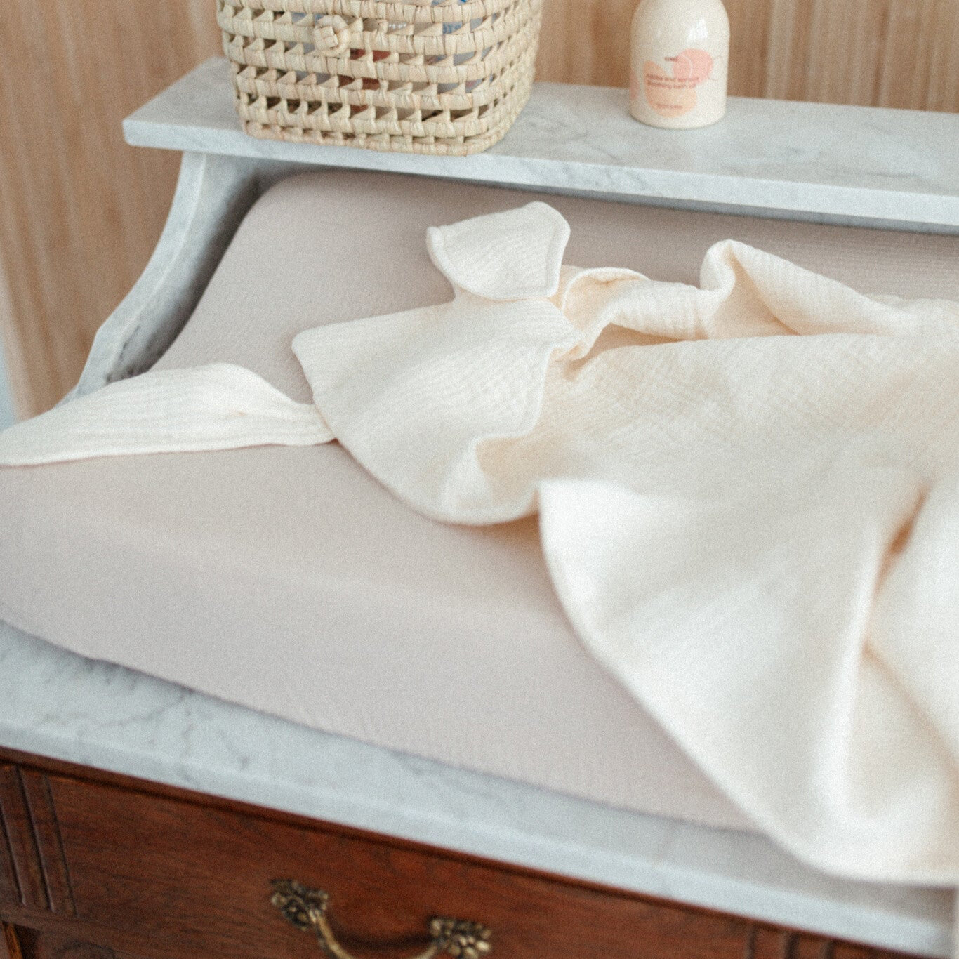 Bath cape
