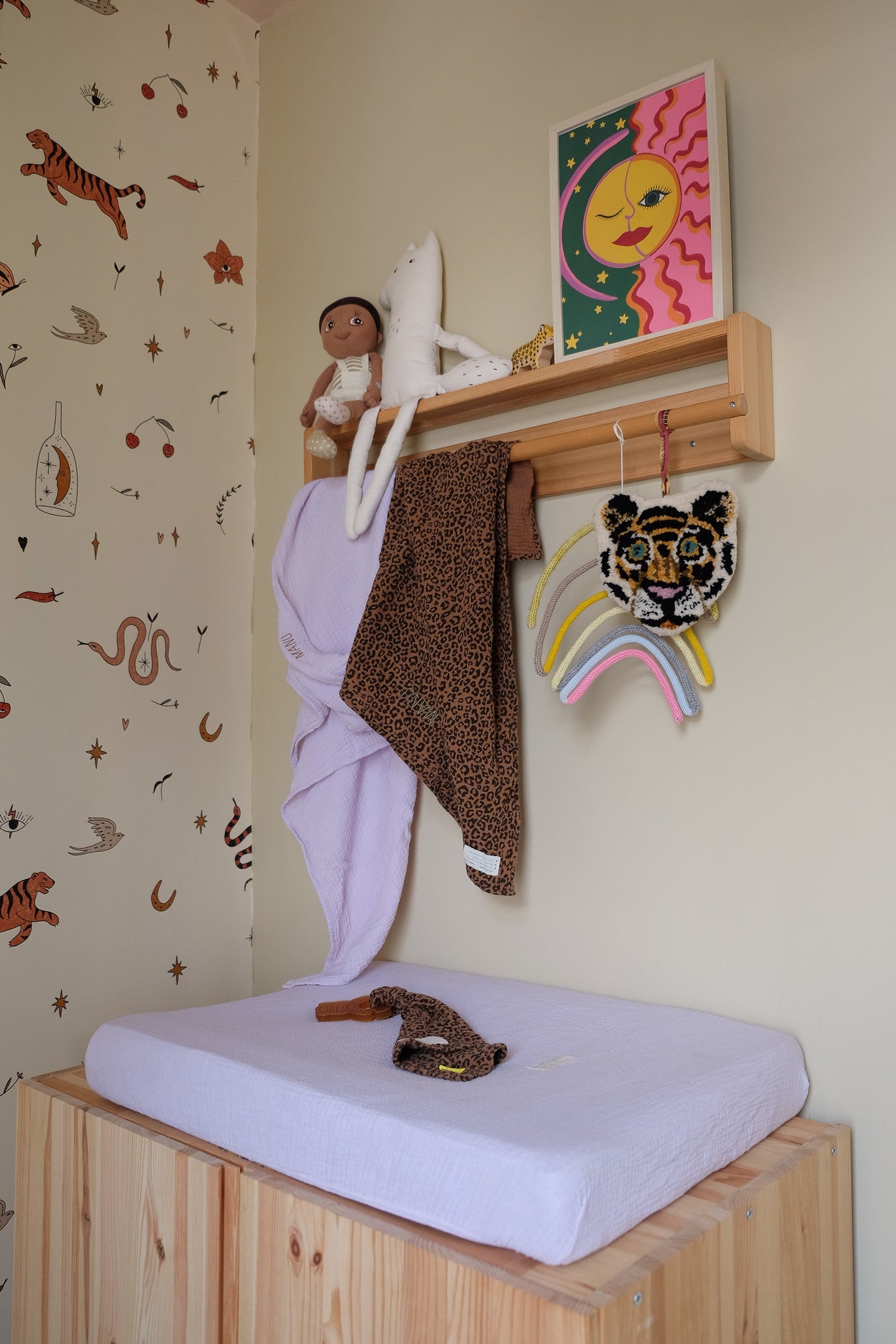 Changing cover lucky lila