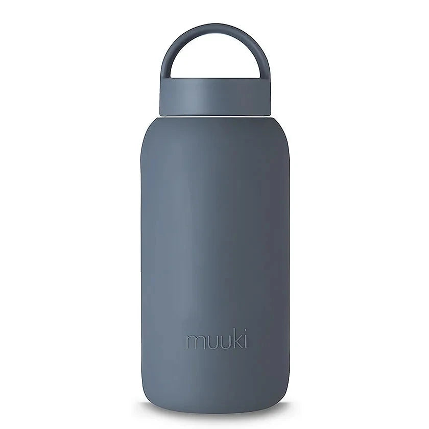 grijs kleurige drinkfles.