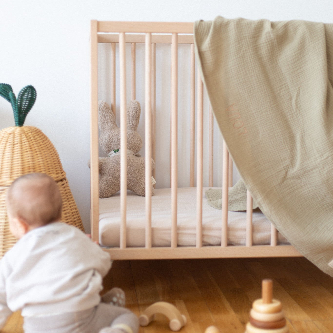 Giant swaddle morning moss