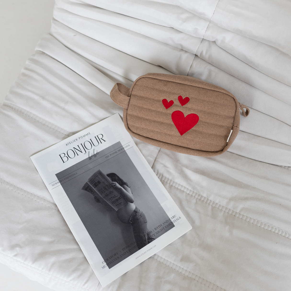 een gepersonaliseerde toilettas en magazine