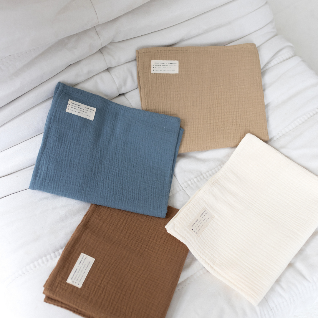 set van vier hydrofiele doeken.