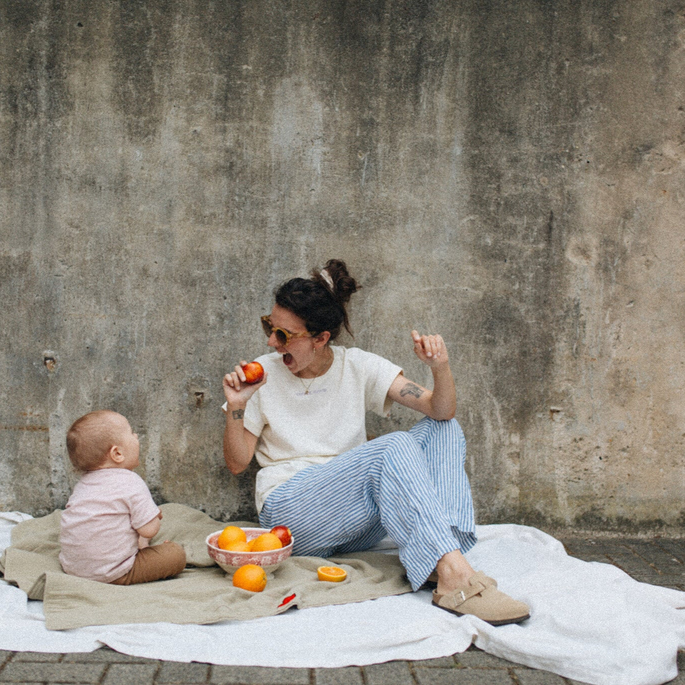 T-shirt pinky promise