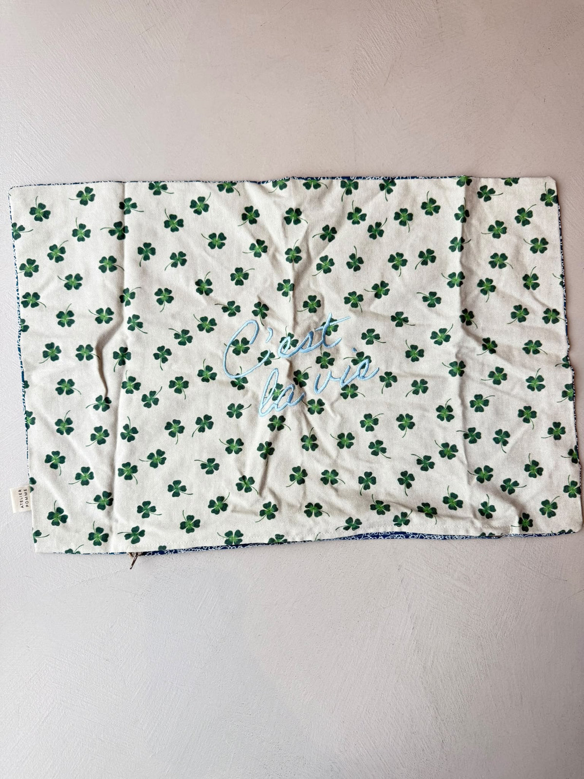 SAMPLE SALE |Cushion 40X60 Lucky