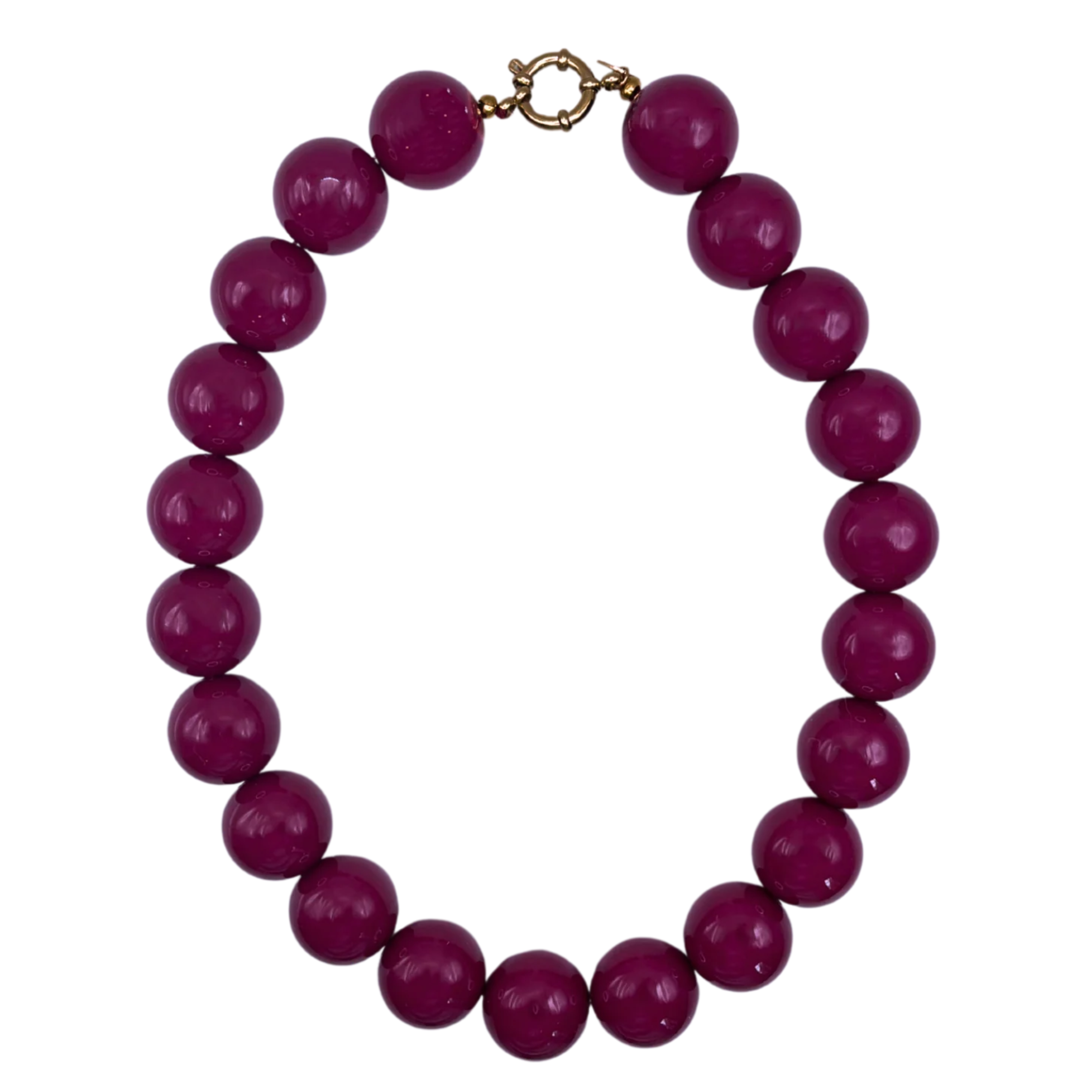 Een paarse kralenketting