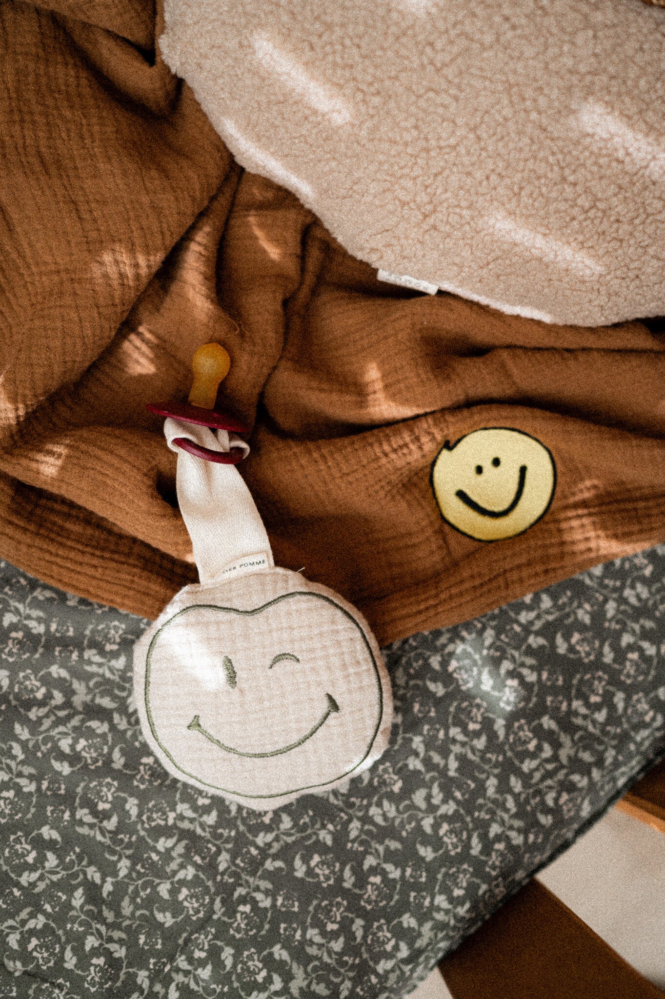 beige linnen speenkoord, leuke baby accessoire