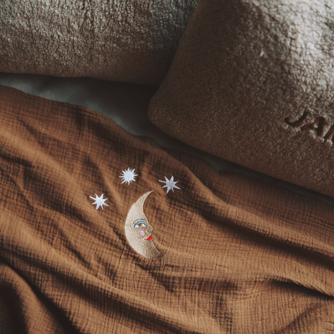 GIANT SWADDLE | BETTER BROWNIE