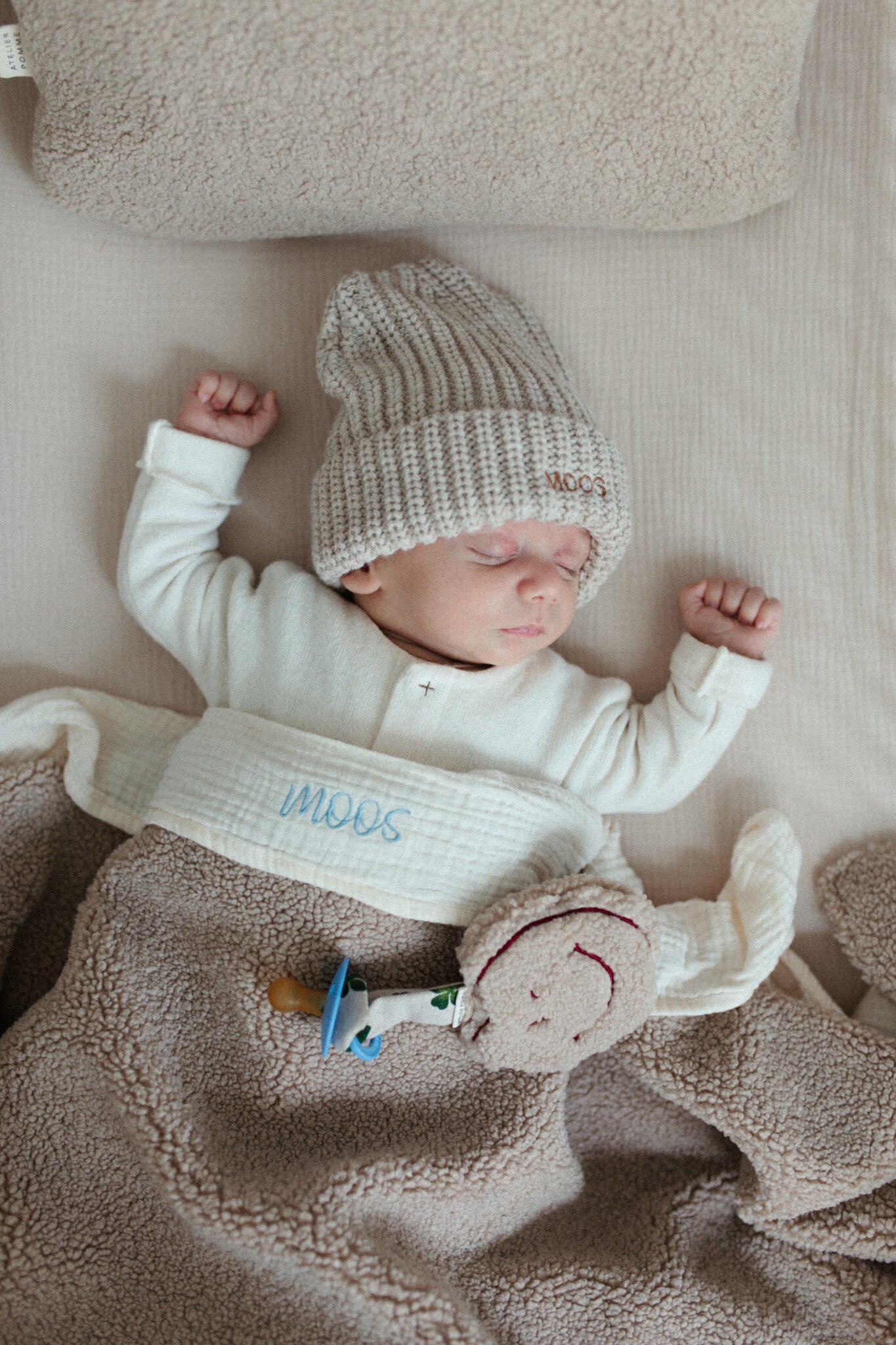 PACIFIER CLOTH POMME | TEDDY THE ORIGINAL