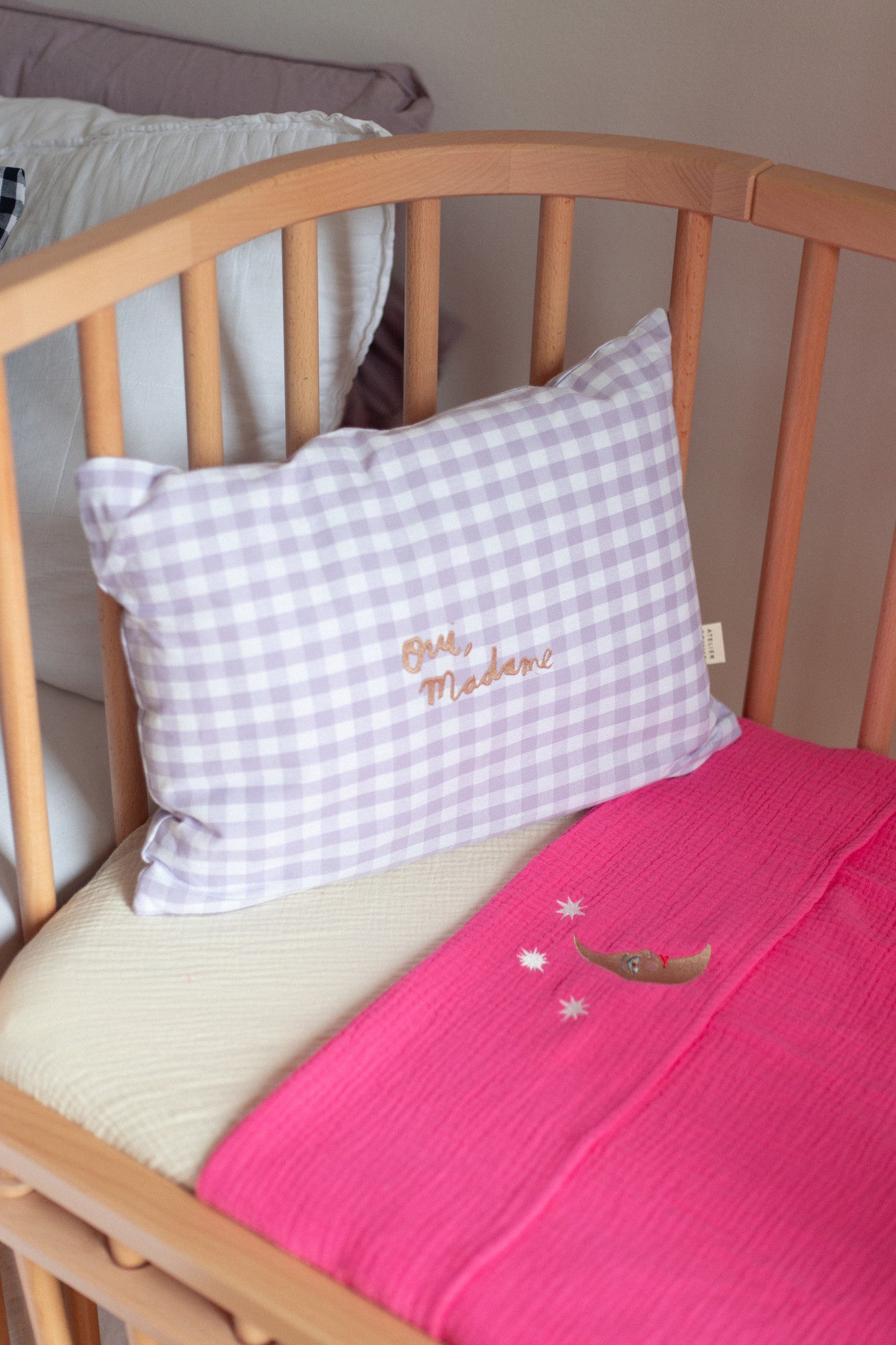 LAKEN WIEG | BLOWY BUBBLEGUM