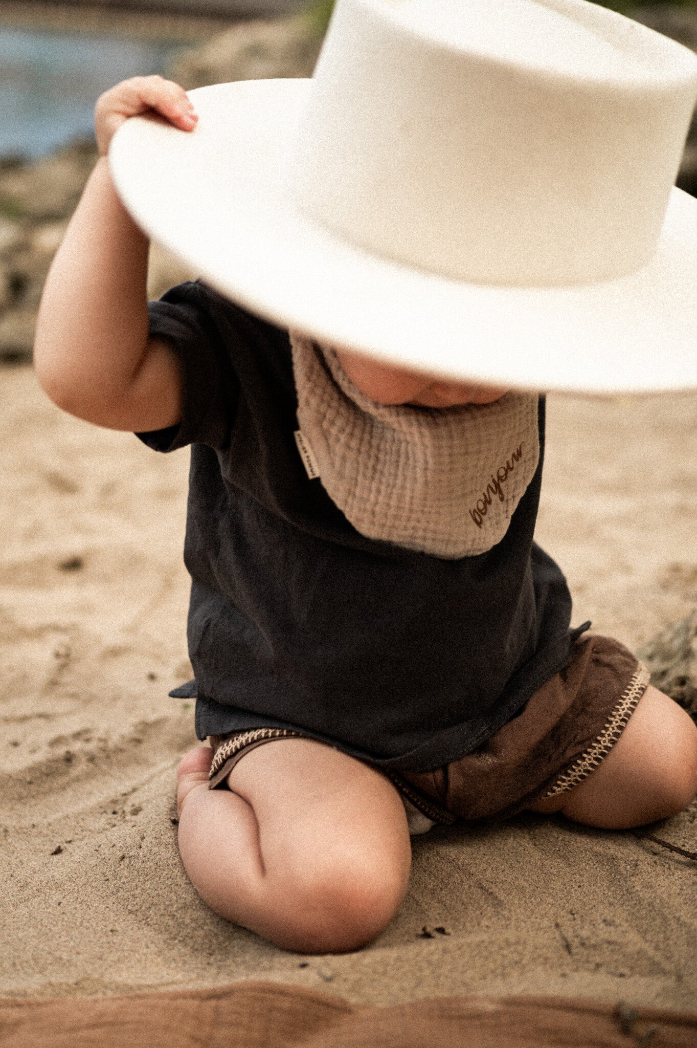 TINY BIB | BONJOUR BEIGE