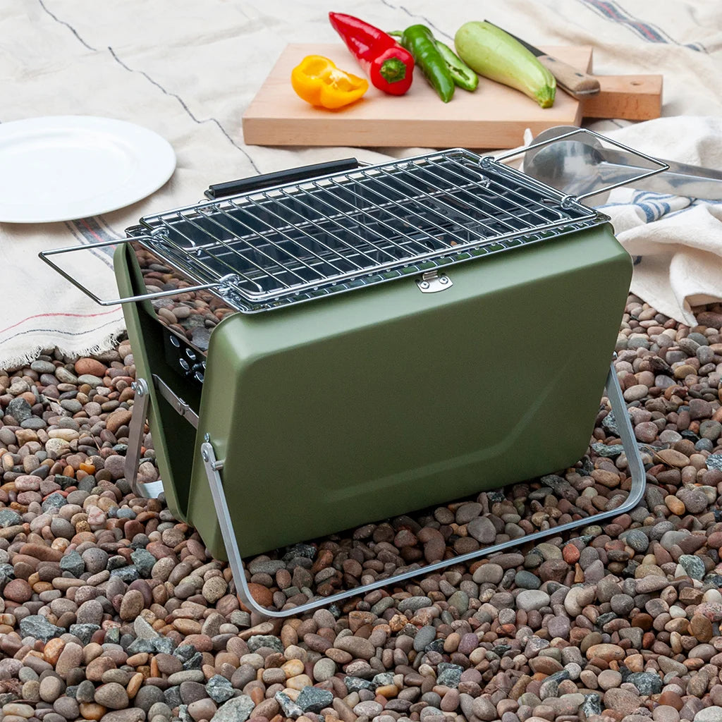 Portable suitcase BBQ