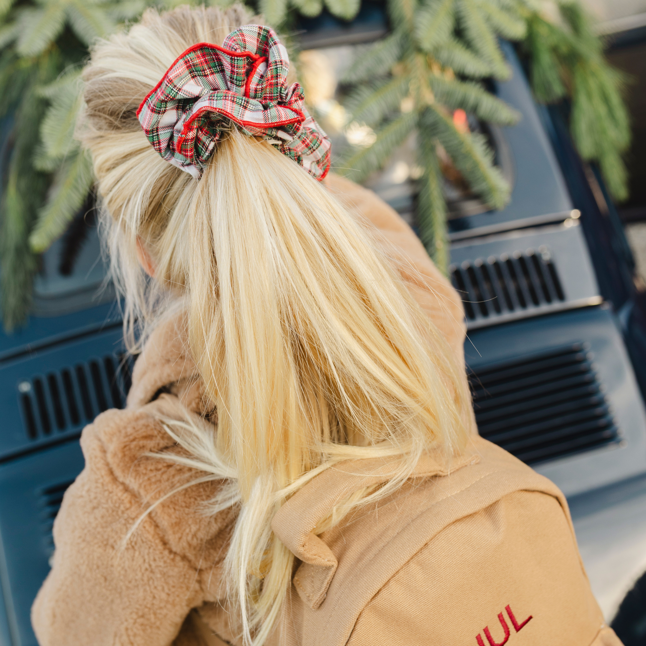 OVERSIZED SCRUNCHIE | ĂDITION DE NOĂL