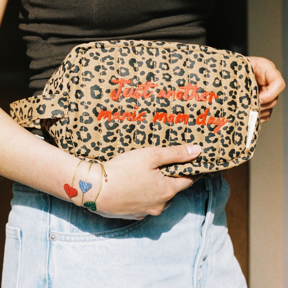 Mom's Pouch | Just Another Manic Mom Day 