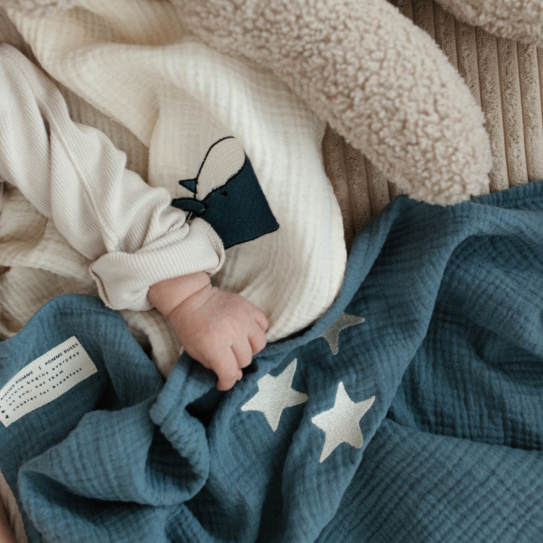HUGE TOWEL | MISTY BLUE