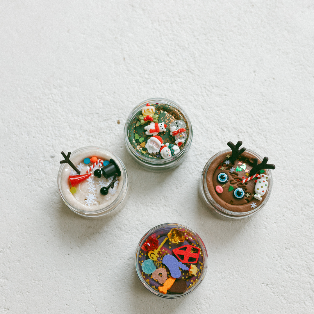 CHRISTMAS SURPRISE POT - DUTCH DOUGH