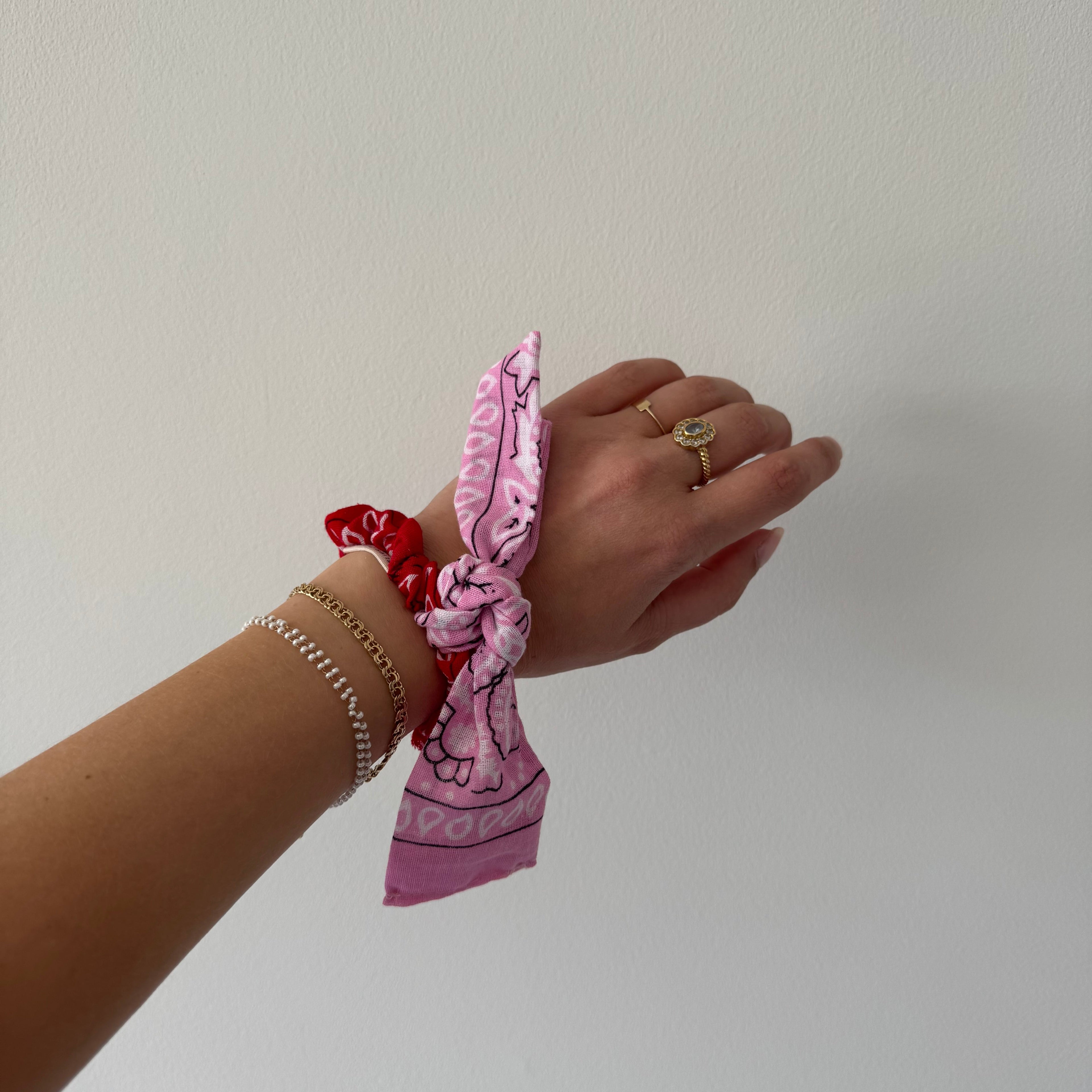Scrunchie bandana