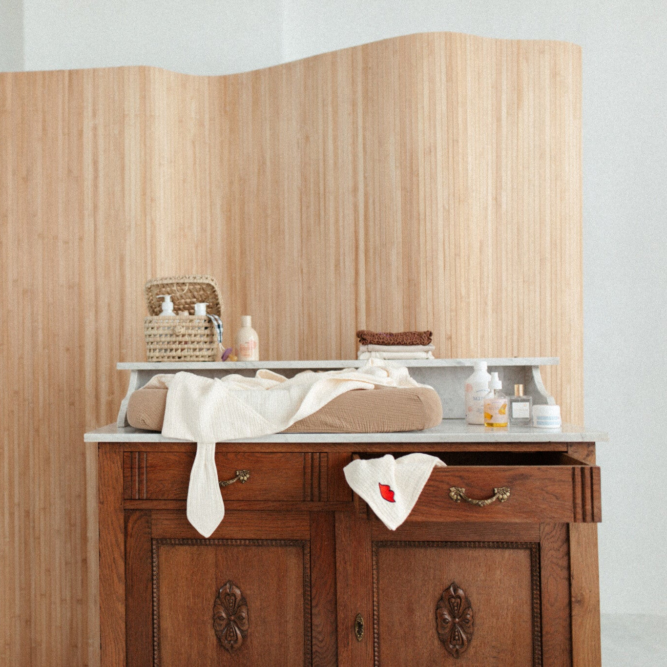Bath cape 