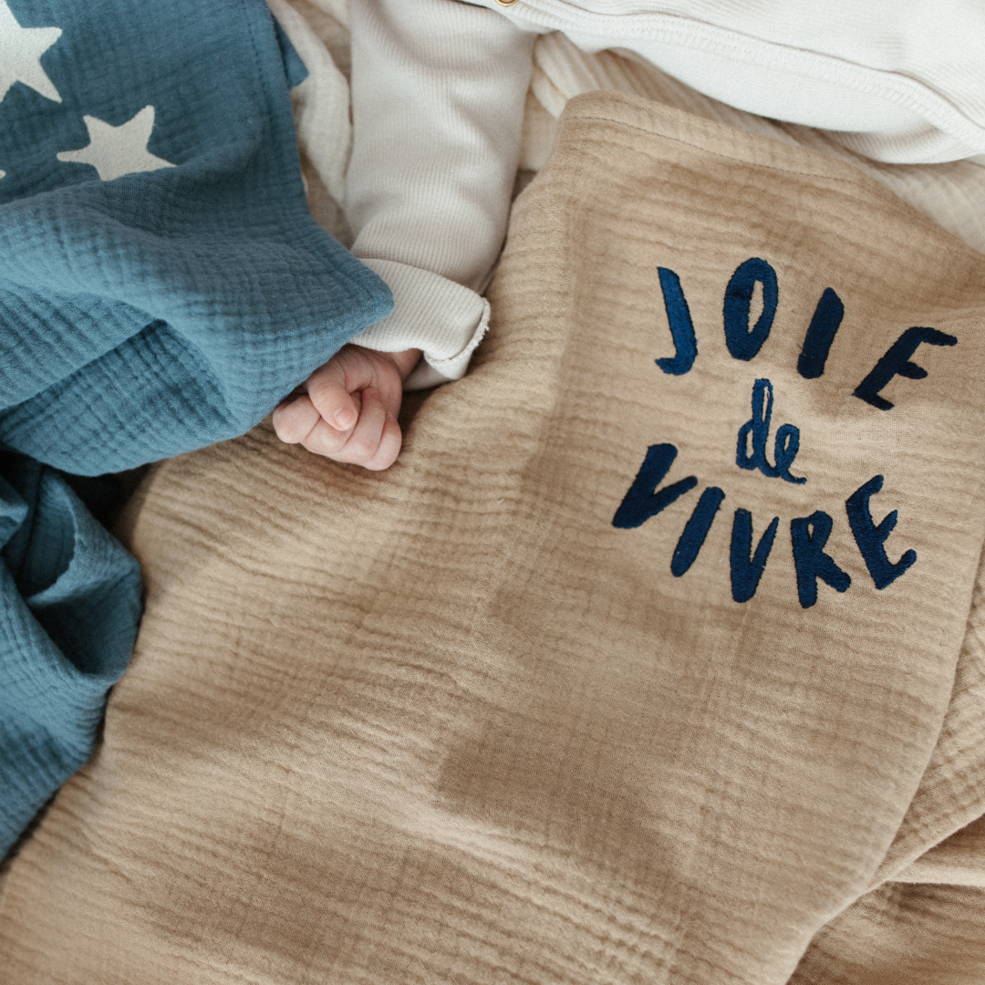 Giant swaddle fine brown