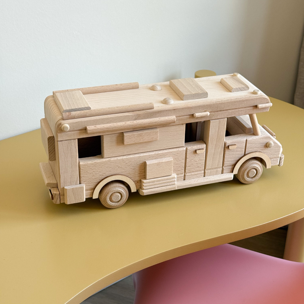 Holzspielzeug | Happy camper