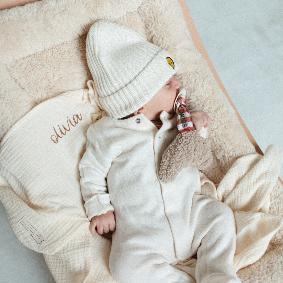 Huge towel cosy white 