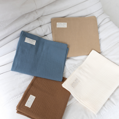 set van vier hydrofiele doeken. 