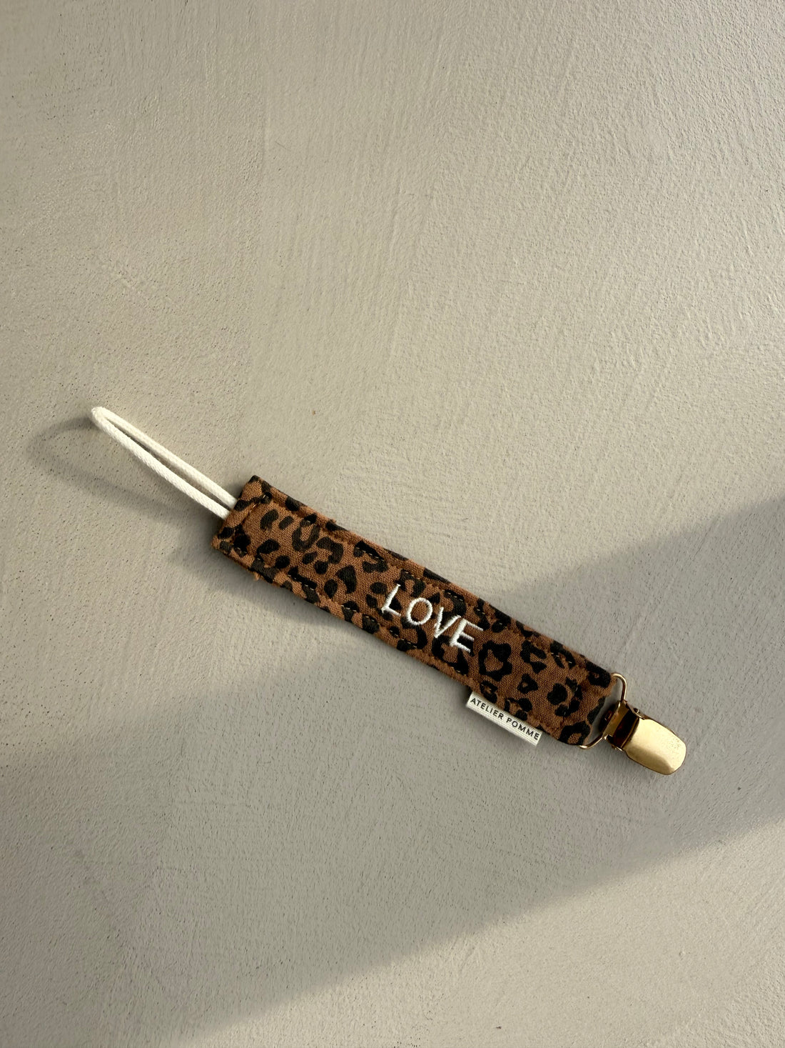 SAMPLE SALE | PACIFIER CORD LEOPARD