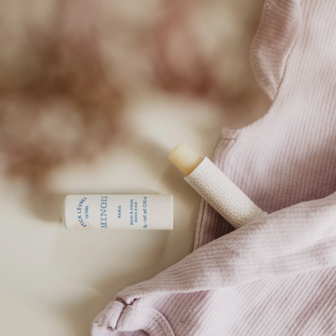 LIP STICK