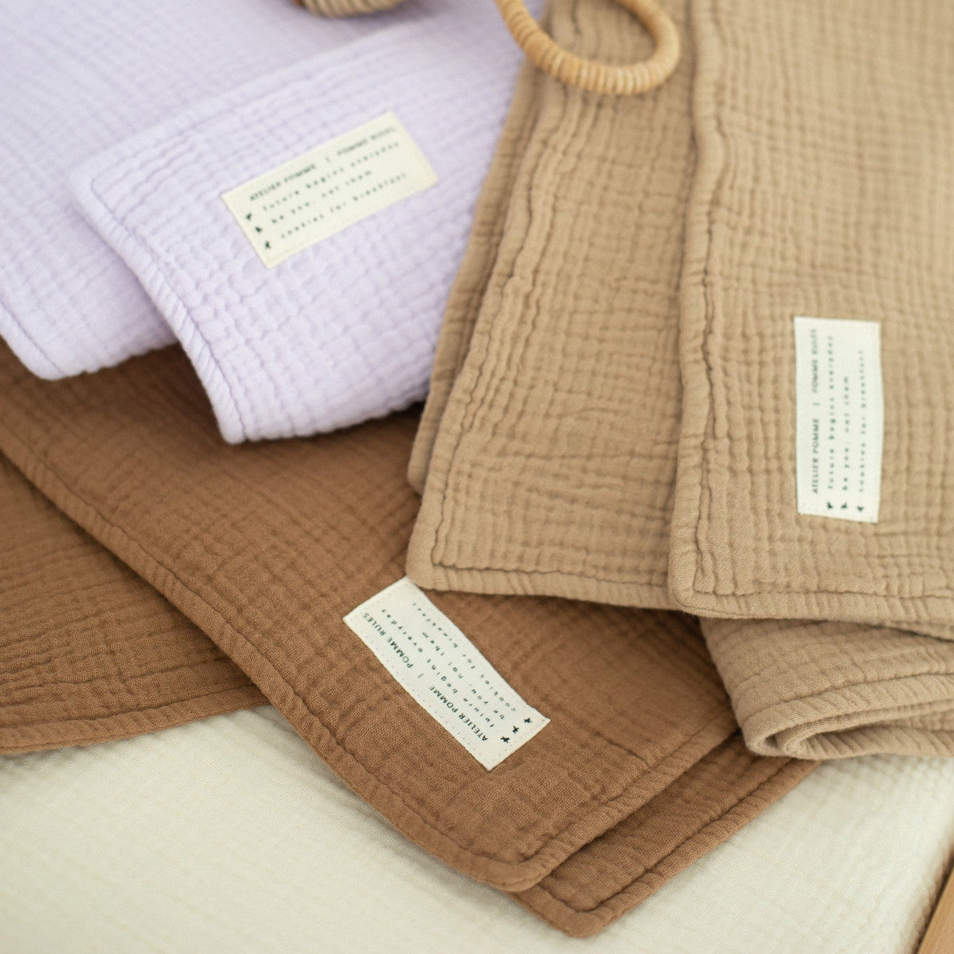 lakens in verschillende kleuren van biologisch katoen
