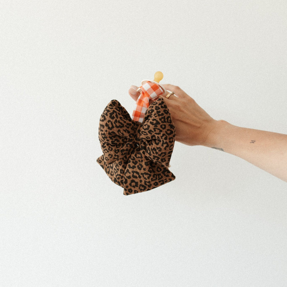 PACIFIER CLOTH | PUT A BOW ON IT LEOPARD