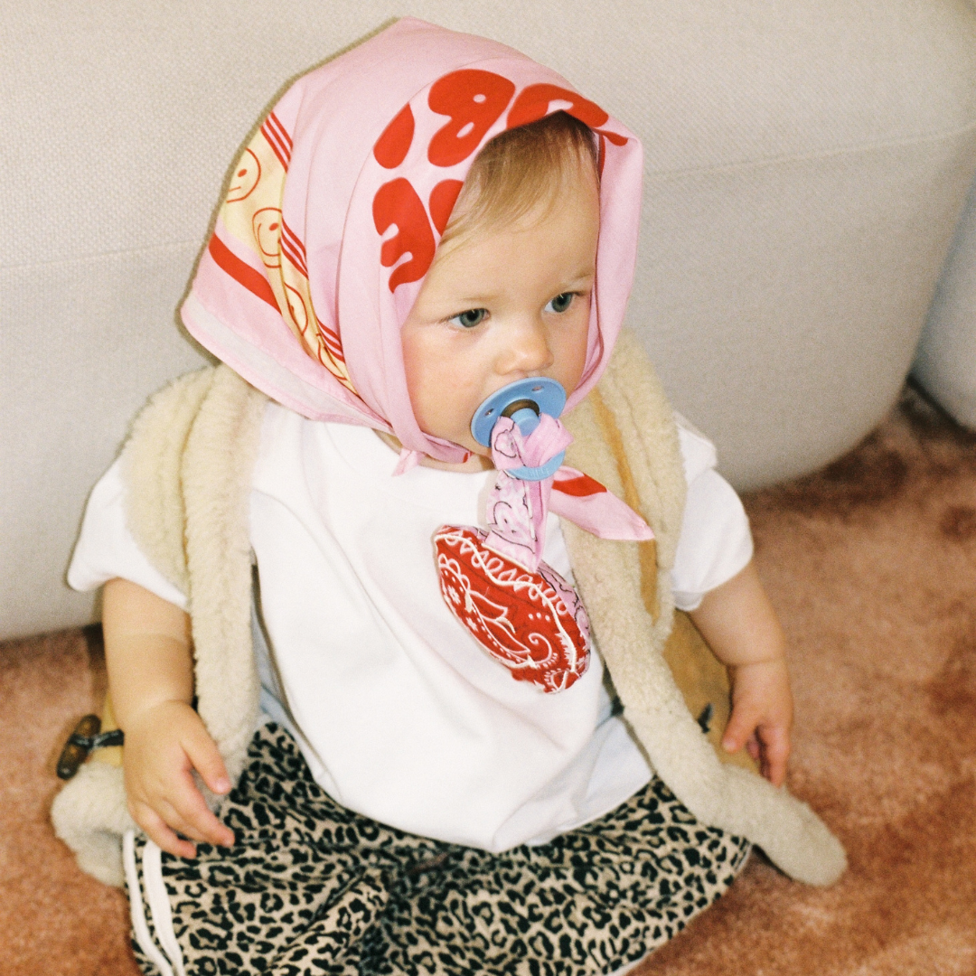 SPEENDOEKJE POMME | BANDANA RUBY RED