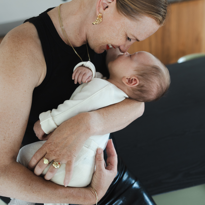 Romper wrap the baby cosy white 