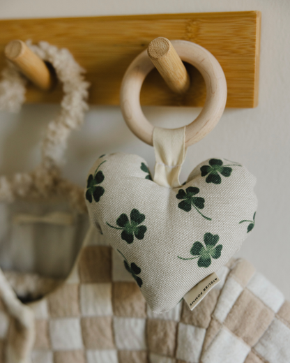 TEETHY HEART | LUCKY