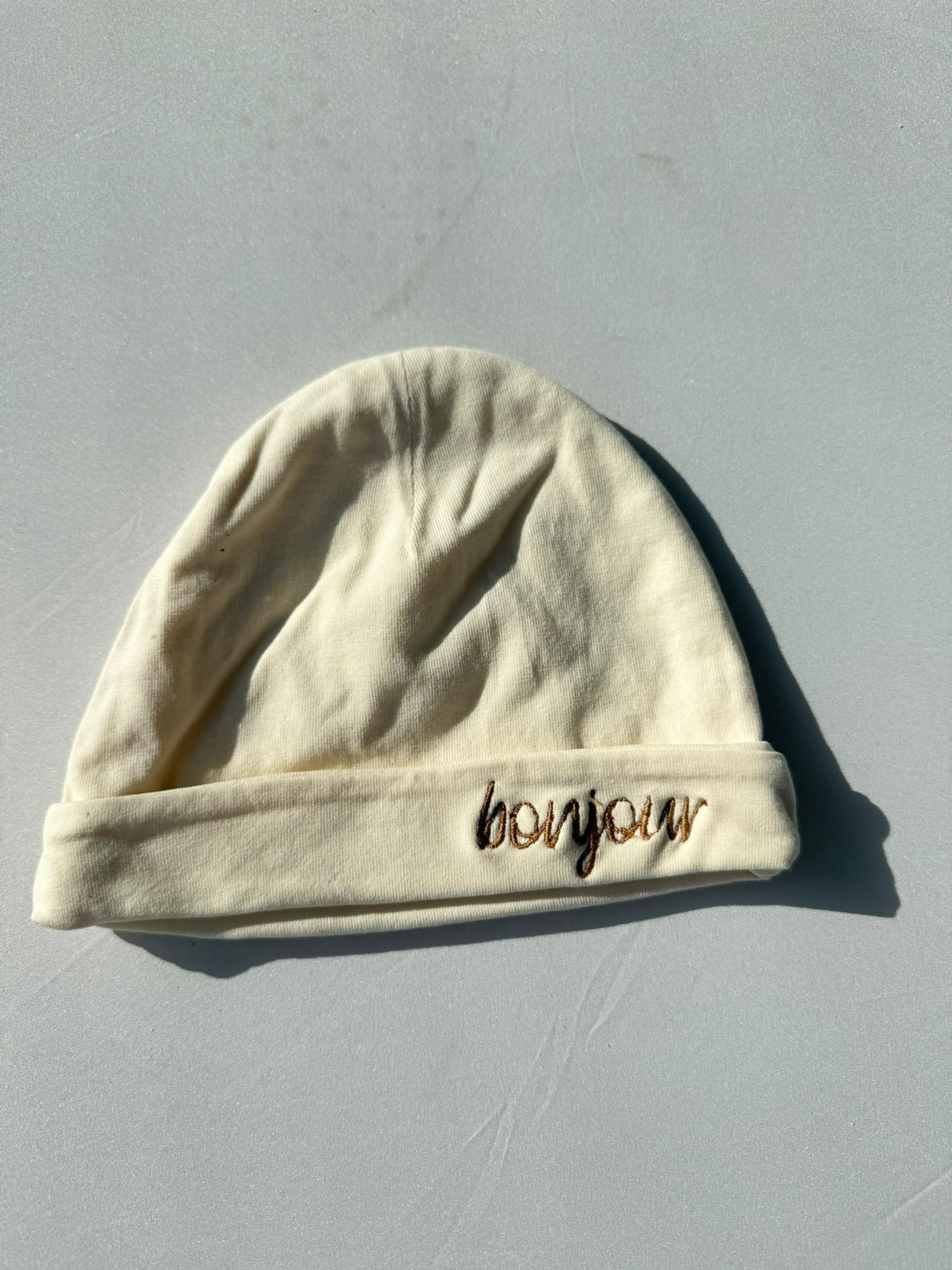 SAMPLE SALE | Tiny Beanie Bonjour Beige Bonjour
