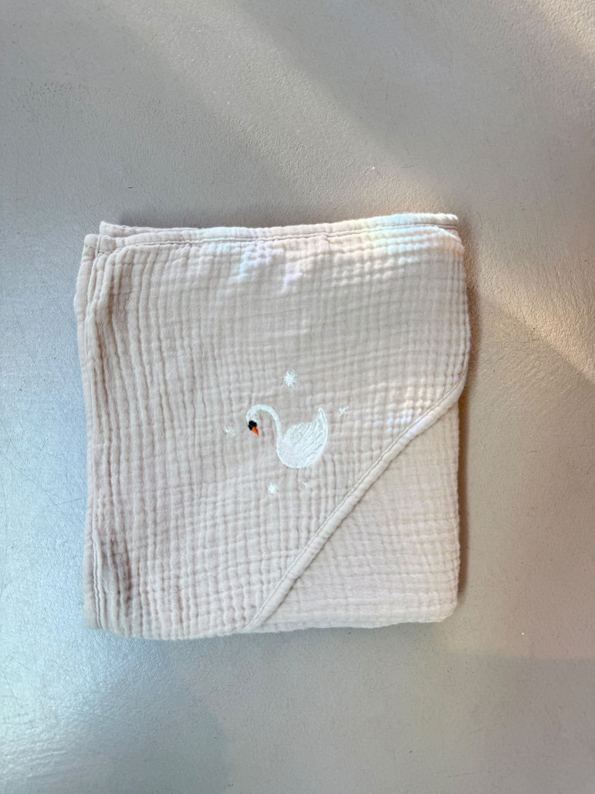 SAMPLE SALE | Bath Towel Bonjour Beige Swan
