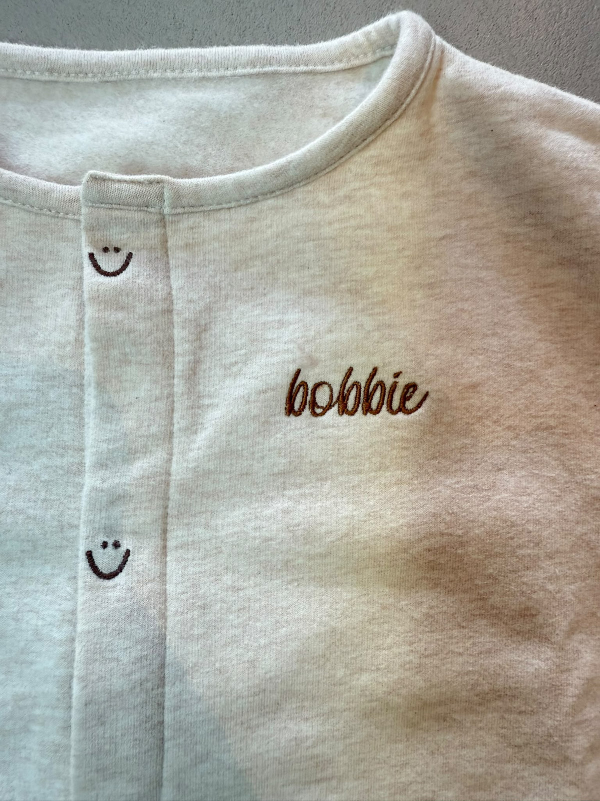 SAMPLE SALE |Babysuit Smiley Bobbie 6-12 ,months