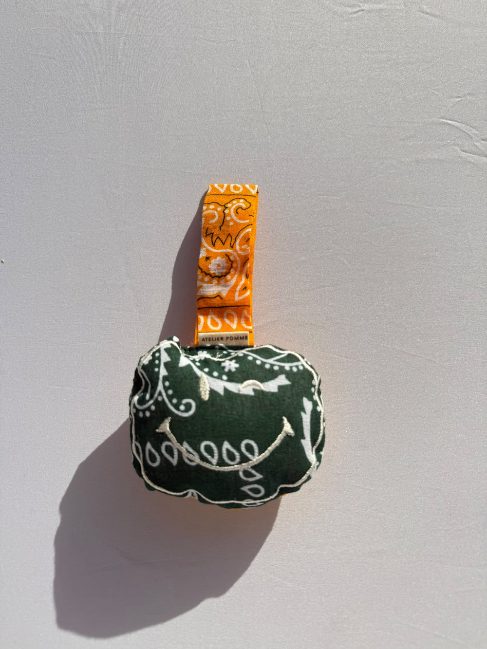 SAMPLE SALE |Pacifier Cloth Pomme Bandana