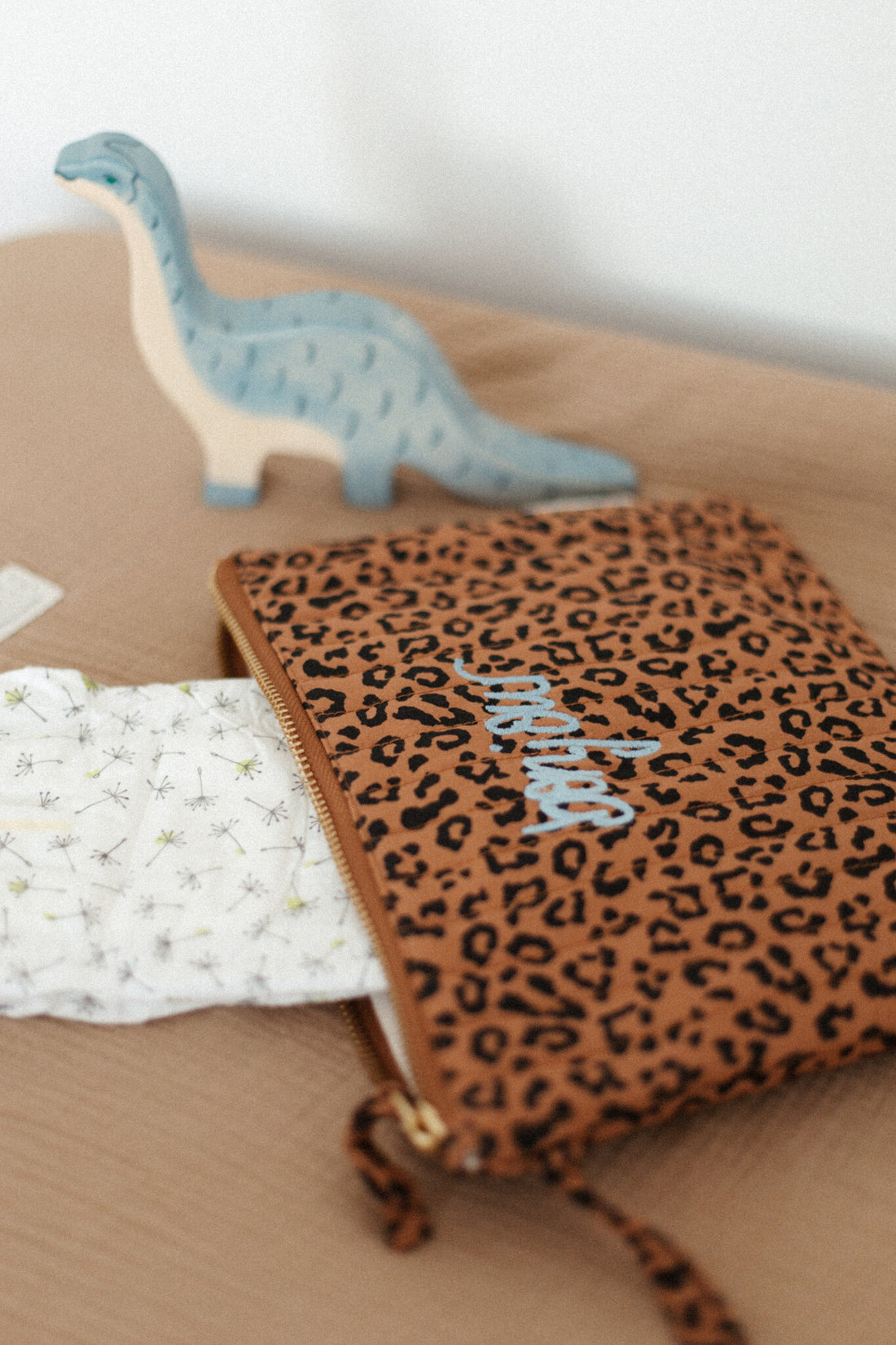 THE FLAT POUCH  | LEOPARD