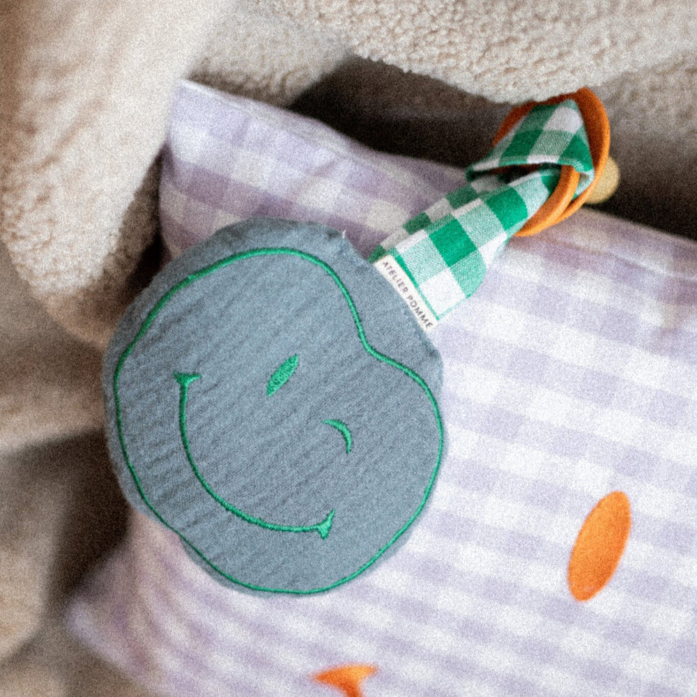 PACIFIER CLOTH POMME | MISTY BLUE