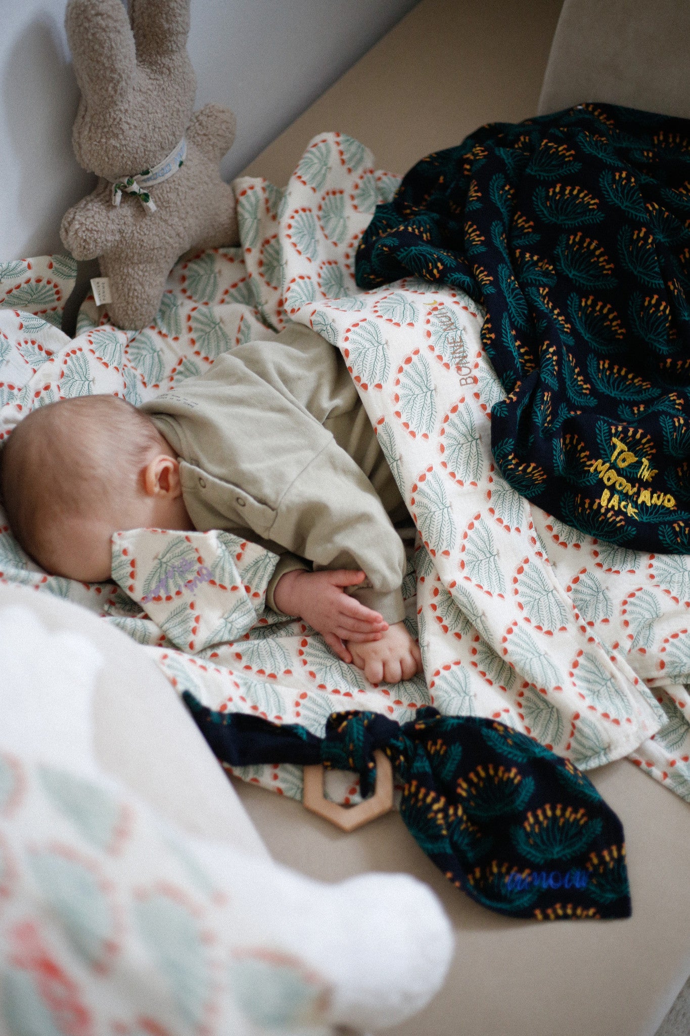 ROSA DE WEERD FLOWER CHILD | PETIT TOWEL