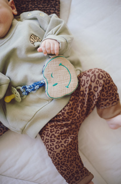 PACIFIER CLOTH  POMME | FINE BROWN