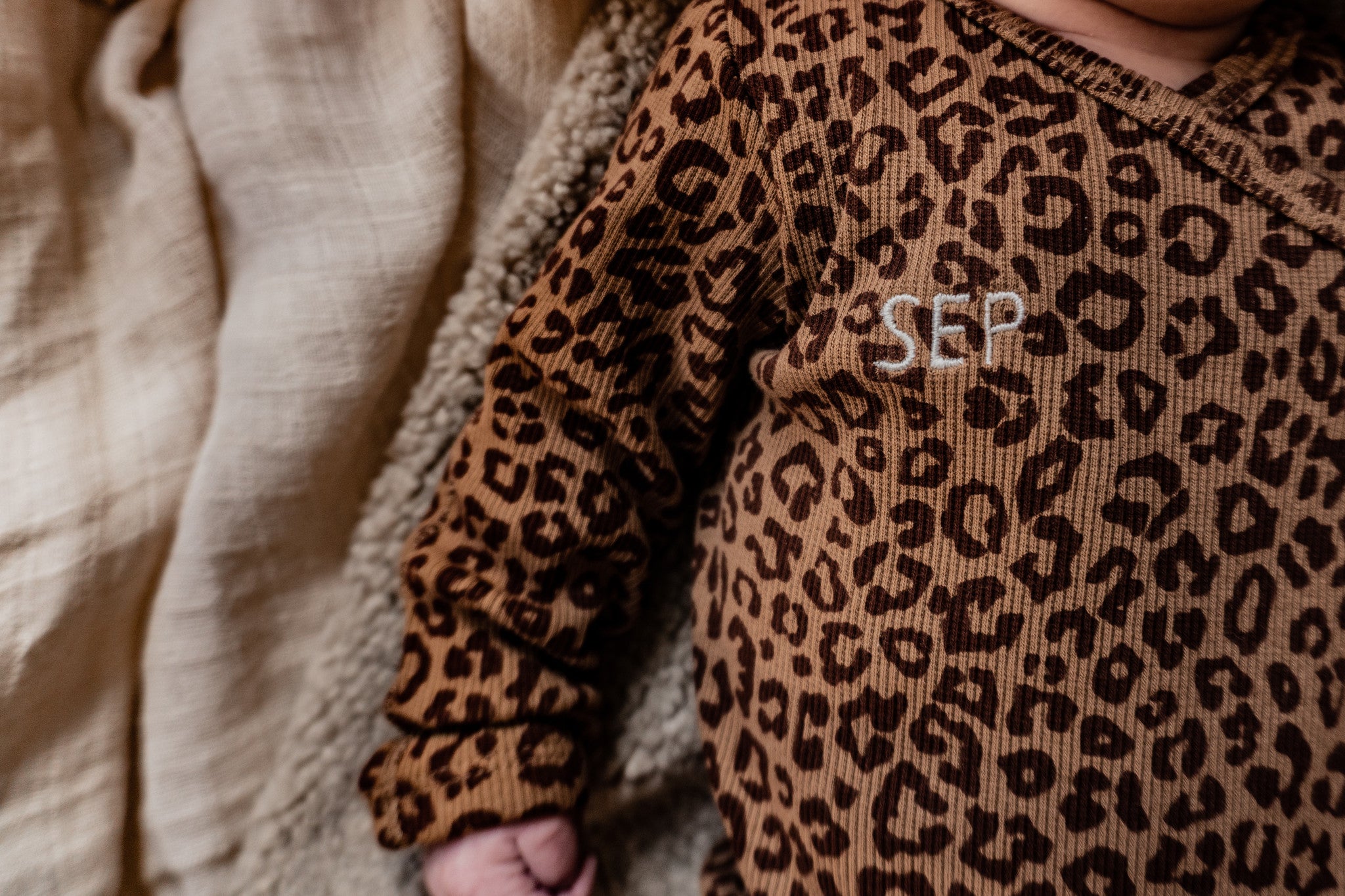 ROMPER WRAP THE BABY  | LEOPARD