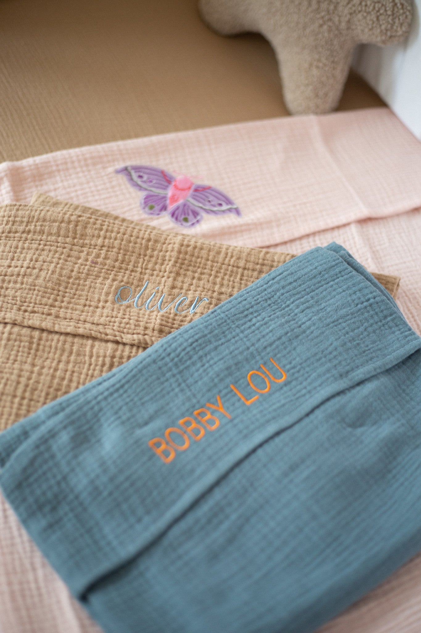 FLAT SHEET CRIB | FINE BROWN