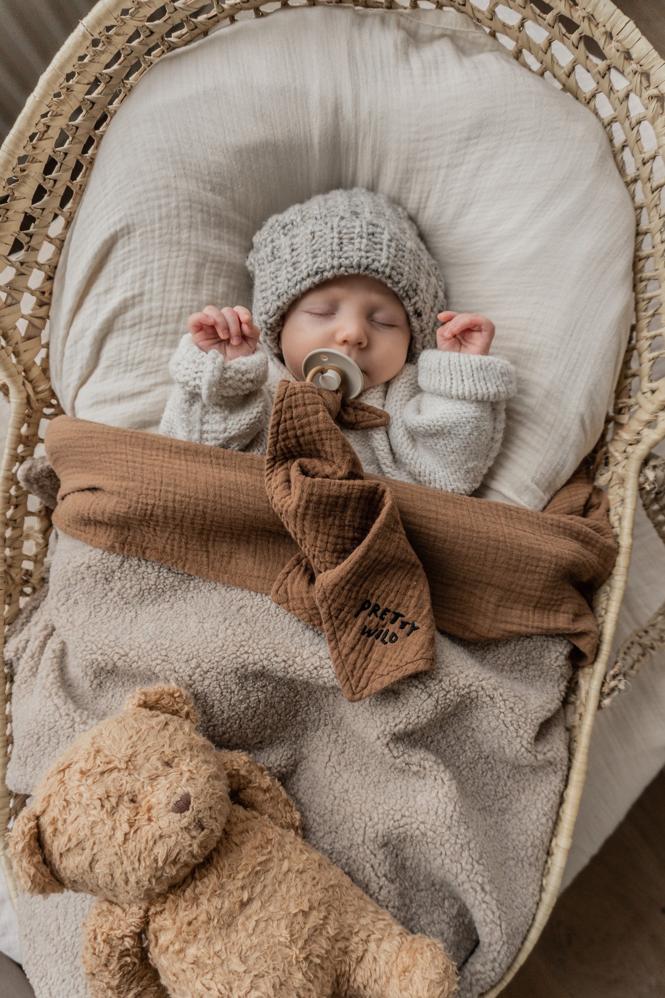 FLAT SHEET CRIB | BETTER BROWNIE