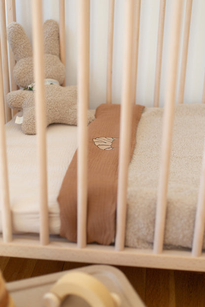 FLAT SHEET COT | BETTER BROWNIE