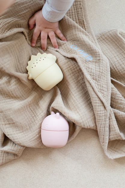 zachte handdoek voor je baby na het badderen