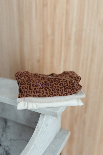 OVERSLAGROMPER | BONJOUR BEIGE
