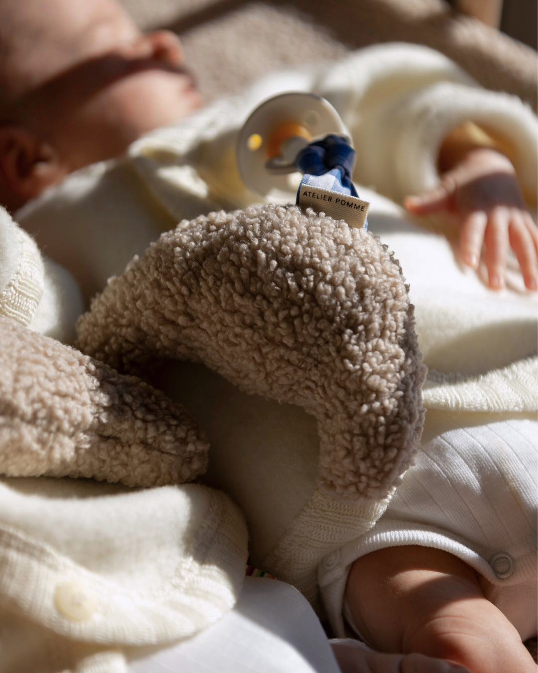 PACIFIER CLOTH | BONJOUR LITTLE CROISSANT